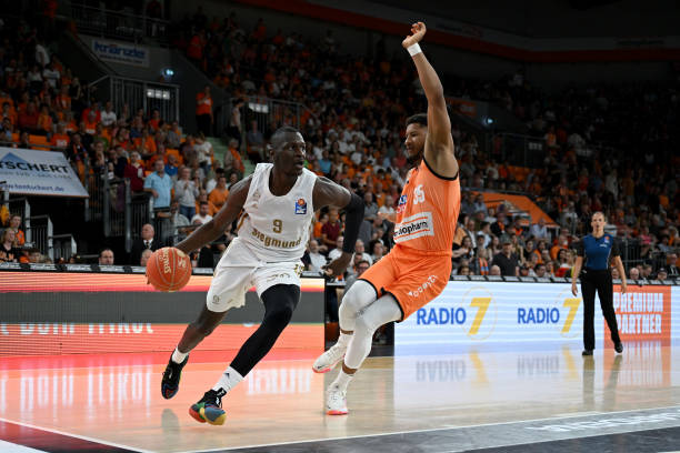 塔图姆的新 塔图姆的新