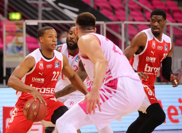 进攻建立优 进攻建立优